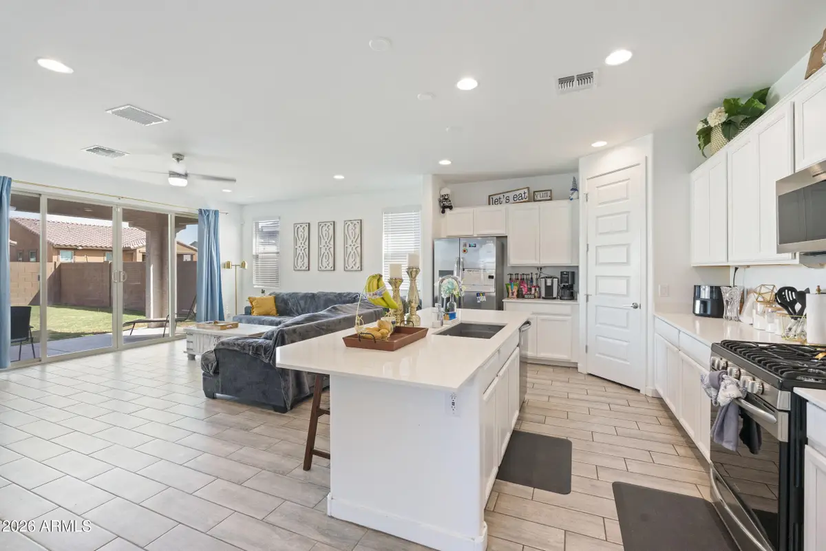 9512 W Turney Avenue, Phoenix, AZ 85037 - #1