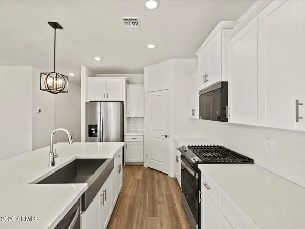 15843 W Cottontail Lane, Surprise, AZ 85387