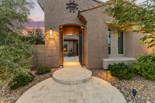 5722 S Mesquite Grove Way, Chandler, AZ 85249