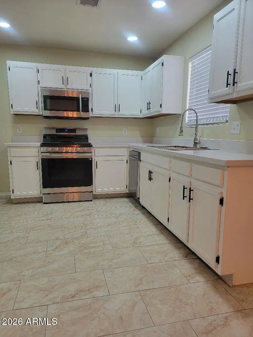 610 W Coolidge Avenue, Coolidge, AZ 85128 - #2