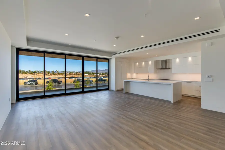 6587 N Palmeraie Boulevard #2011, Paradise Valley, AZ 85253 - #2