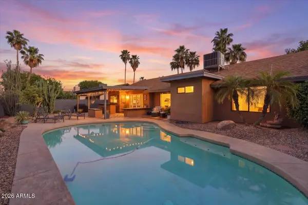 1702 W Manor Street, Chandler, AZ 85224