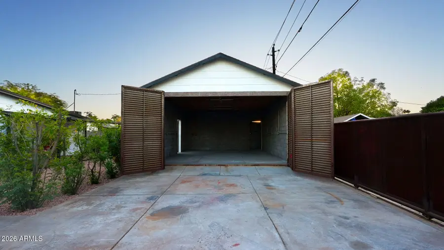 2108 W Virginia Avenue, Phoenix, AZ 85009 - #3