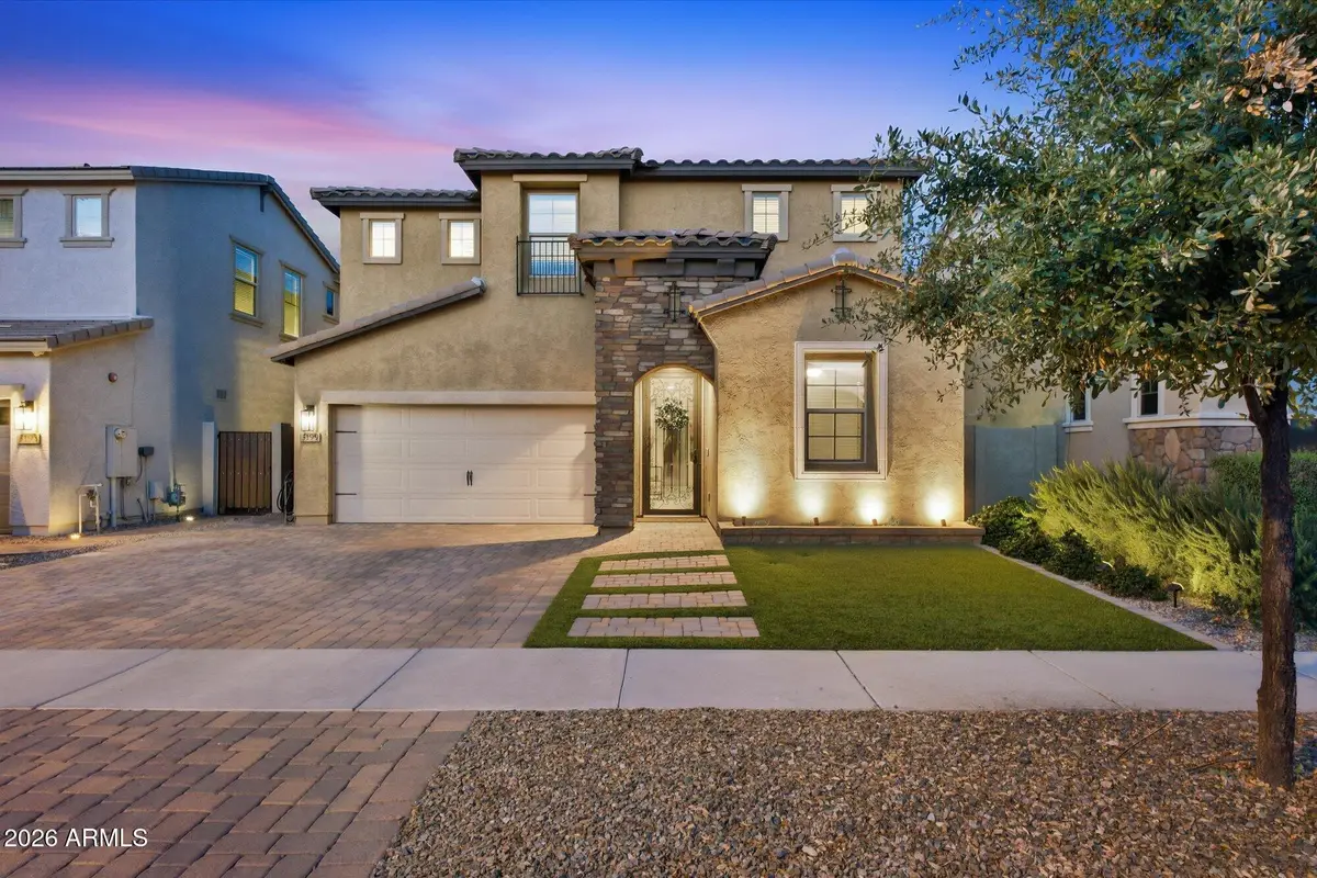 5199 S Moccasin Trail, Gilbert, AZ 85298 - #1