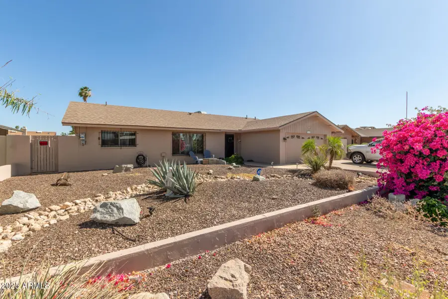 3529 W Saint Moritz Lane, Phoenix, AZ 85053 - #2
