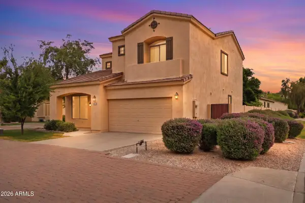 2068 W Olive Way, Chandler, AZ 85248