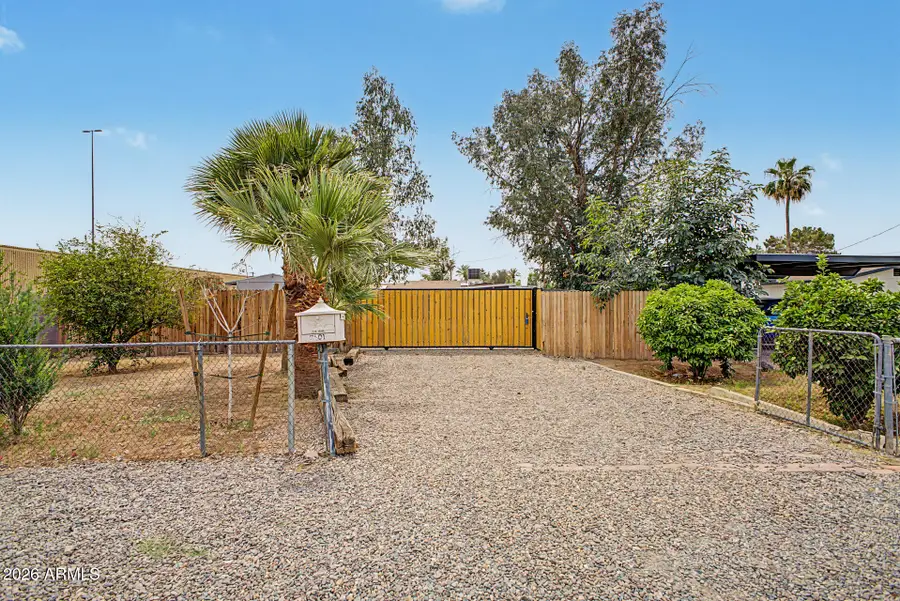 2501 W Hayward Avenue, Phoenix, AZ 85051 - #2