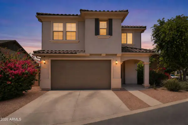 6911 E Posada Circle, Mesa, AZ 85212
