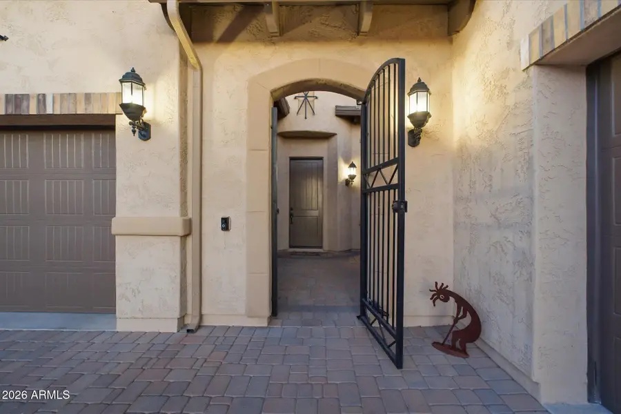 2155 N Steele --, Mesa, AZ 85207 - #2