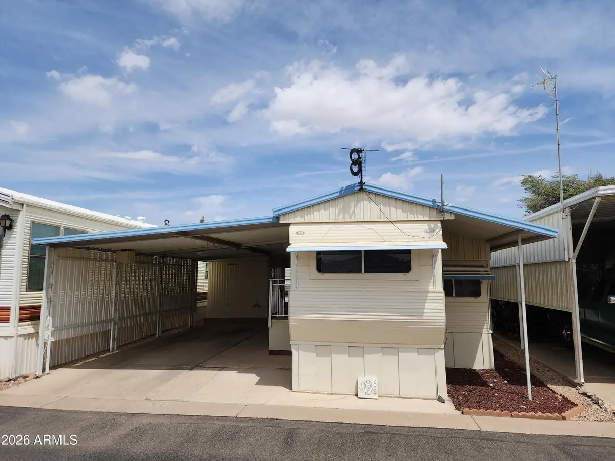 208 E Hedge Drive, Florence, AZ 85132 - #1