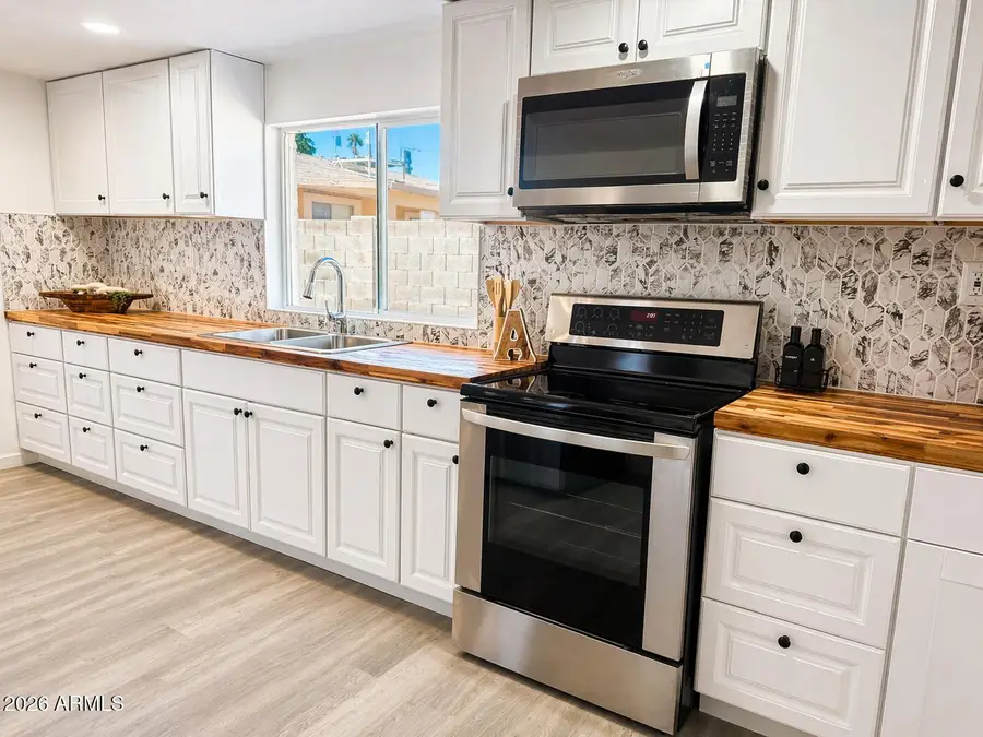 4602 S 8th Street, Phoenix, AZ 85040 - #3