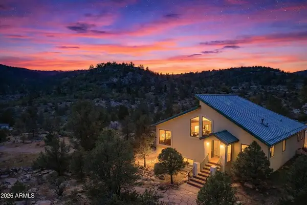 18250 S Backwoods Trail, Peeples Valley, AZ 86332