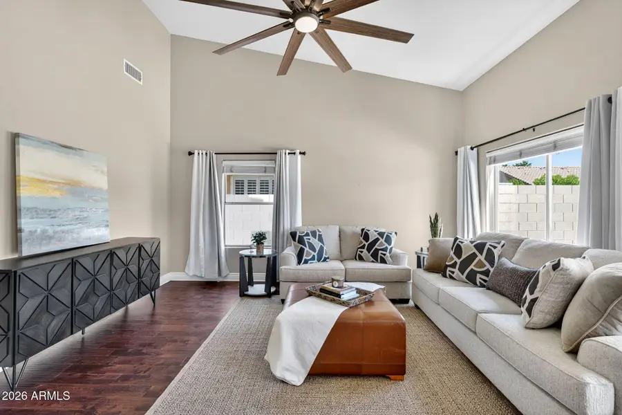 643 W Douglas Avenue, Gilbert, AZ 85233 - #3