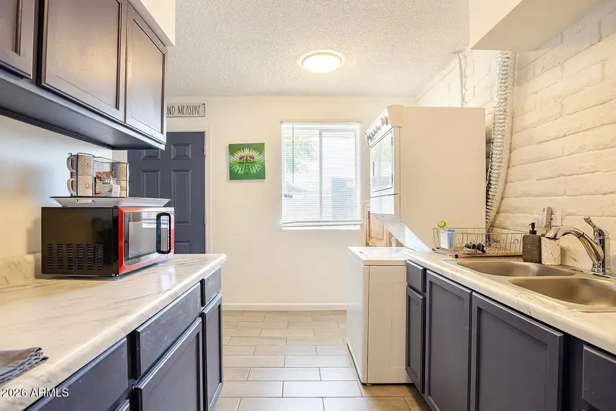 7031 N 80th Avenue, Glendale, AZ 85303 - #2