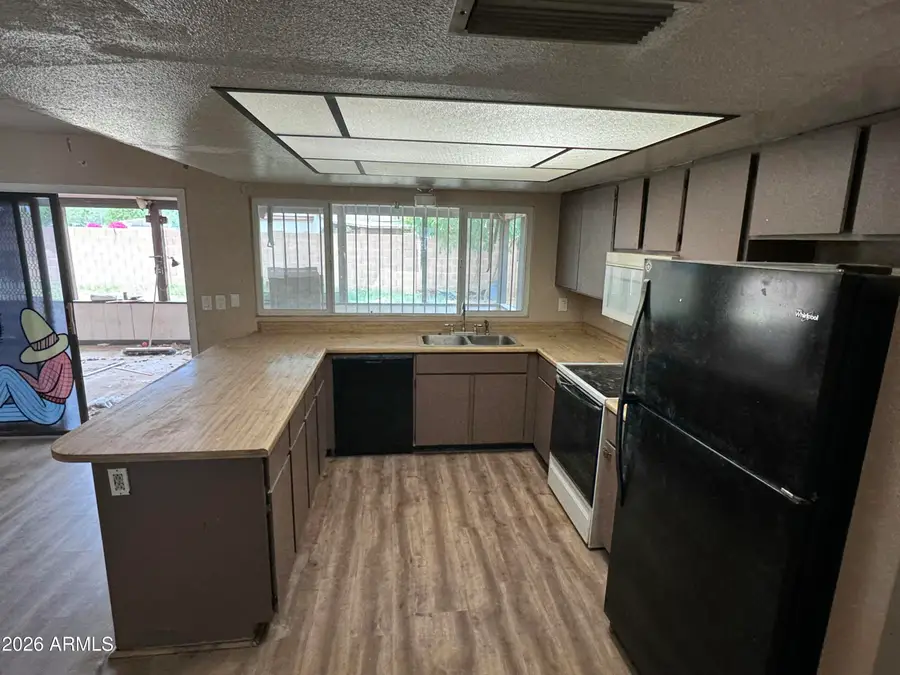 2602 E Charleston Avenue, Phoenix, AZ 85032 - #2