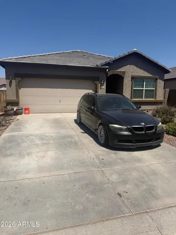 304 W White Sands Drive, San Tan Valley, AZ 85140