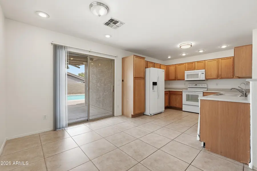 43708 W Bedford Drive, Maricopa, AZ 85138 - #3