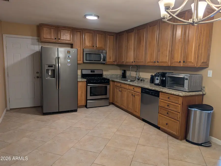 812 E Desert Drive N, Phoenix, AZ 85042 - #2