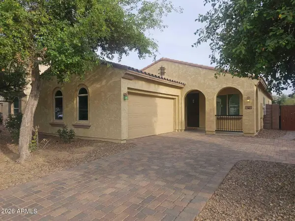 1069 E Blue Spruce Lane, Gilbert, AZ 85298