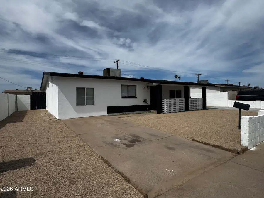 7732 W Mitchell Drive, Phoenix, AZ 85033 - #2