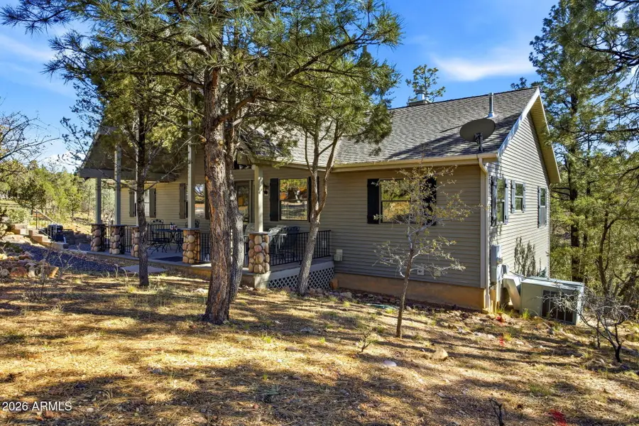 2832 Lazy Eight Court, Overgaard, AZ 85933 - #2