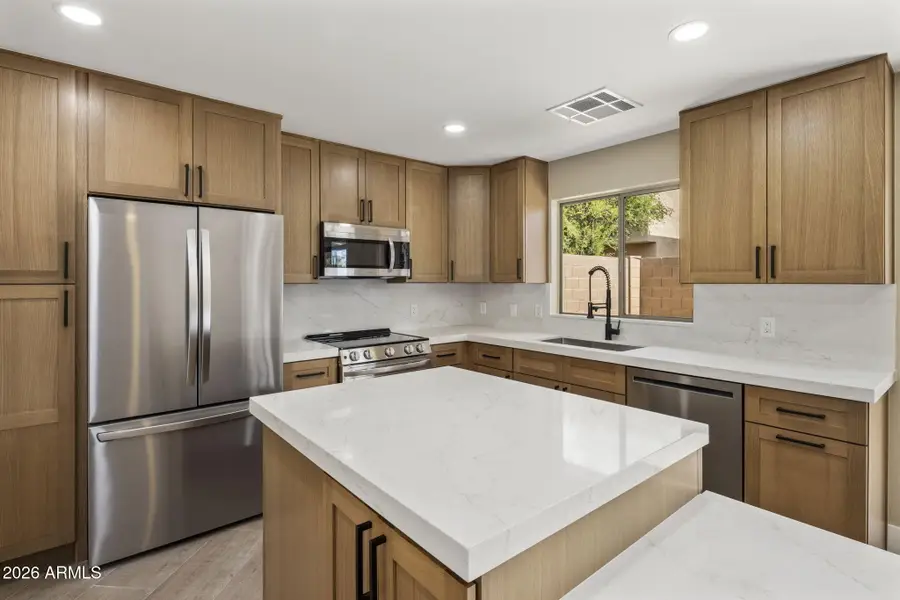 4052 E Abraham Lane, Phoenix, AZ 85050 - #3