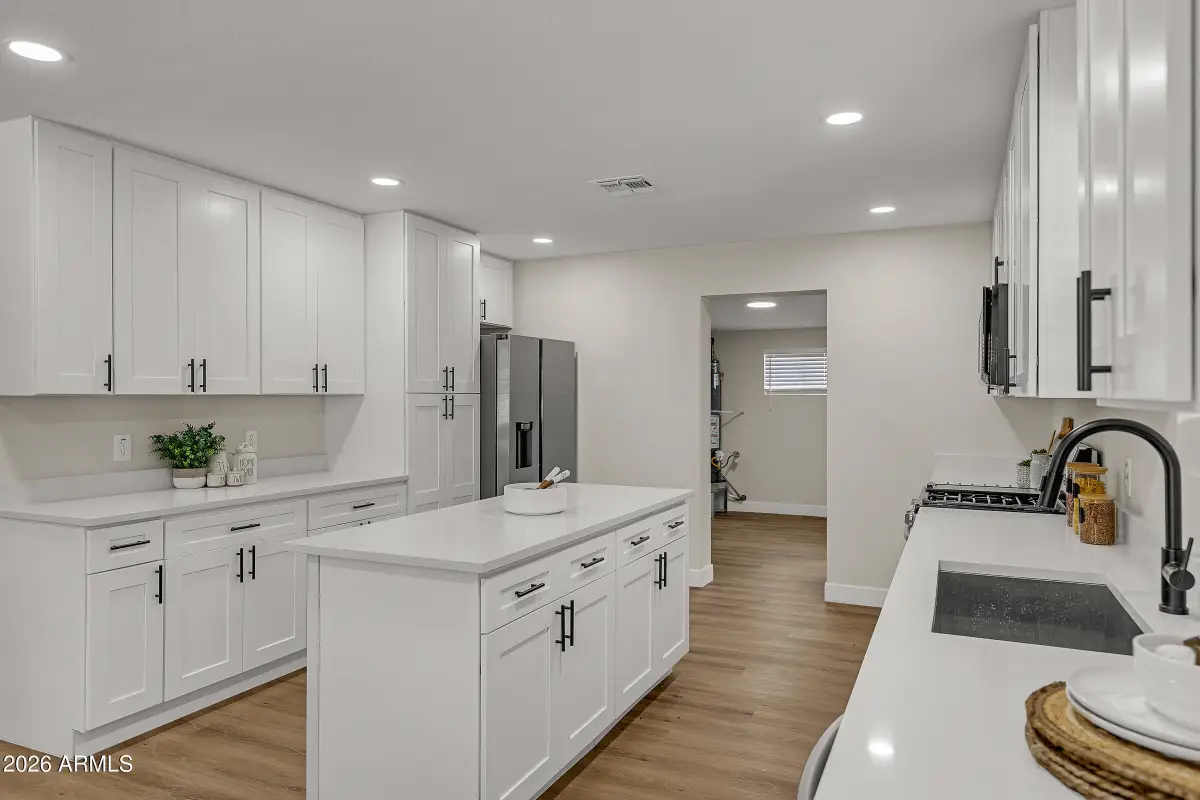 65 E 7th Avenue, Mesa, AZ 85210 - #1