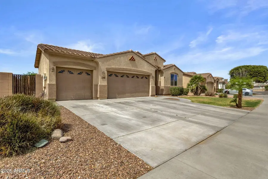 1013 W Brangus Way, San Tan Valley, AZ 85143 - #3