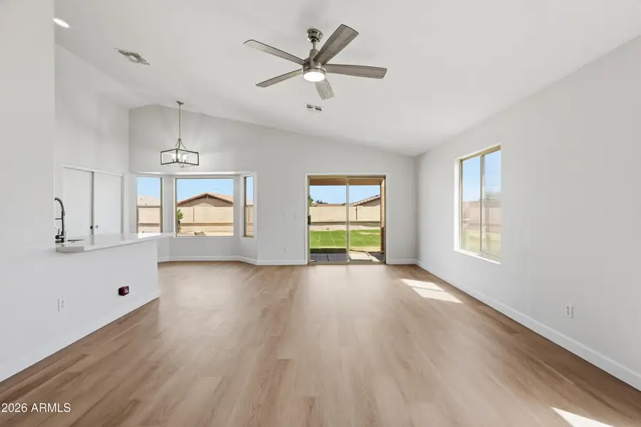 1640 E South Mountain Avenue, Phoenix, AZ 85042 - #2