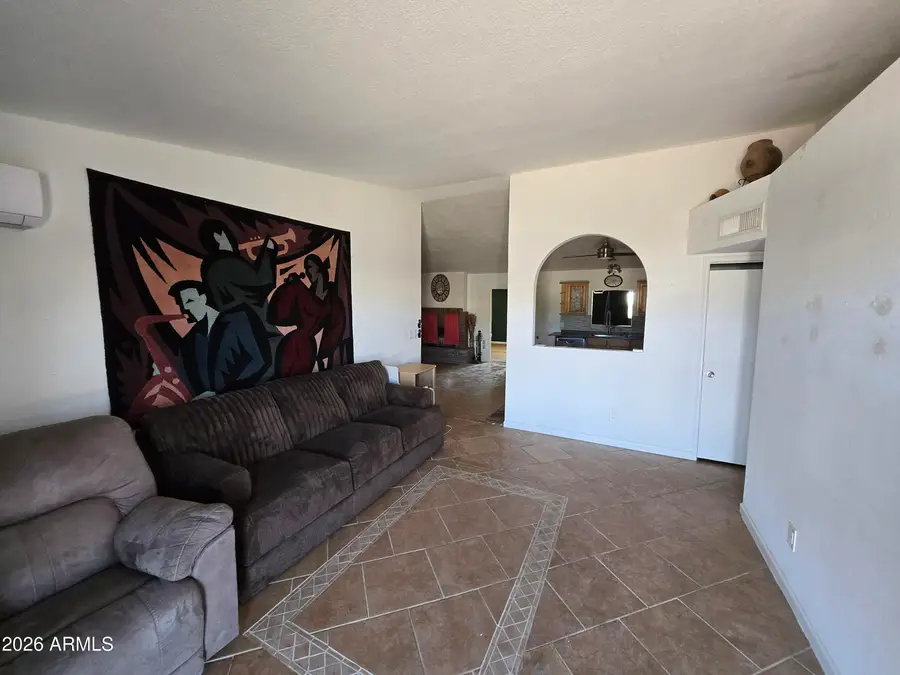 1814 N Edgewater Circle, Mesa, AZ 85207 - #3