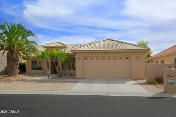 9043 E Coopers Hawk Drive, Sun Lakes, AZ 85248