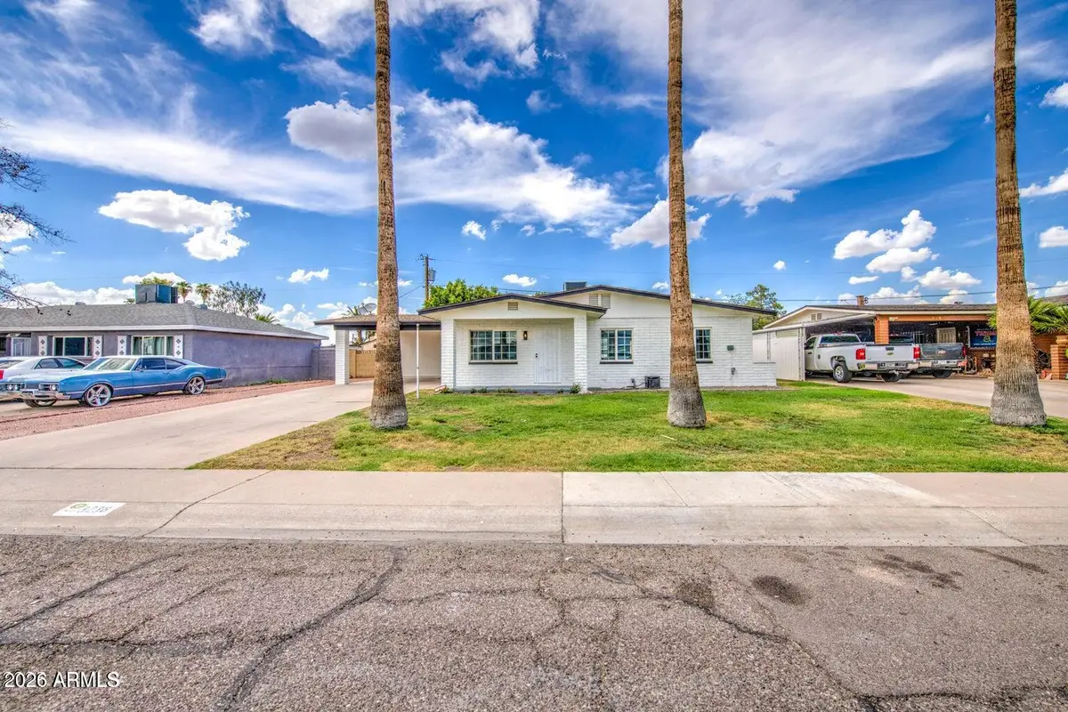 3238 W Altadena Avenue, Phoenix, AZ 85029 - #1