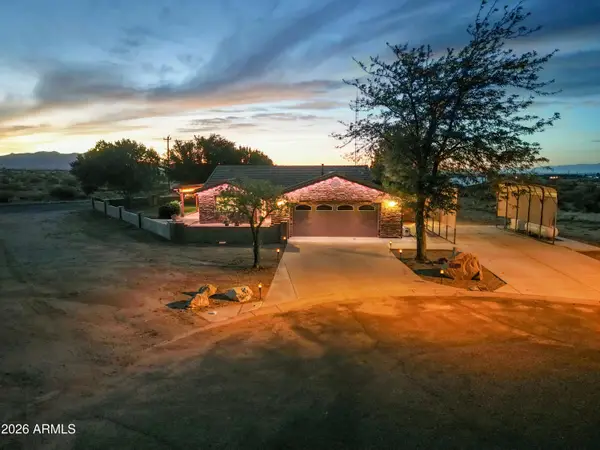 229 N Cholla Drive, Pearce, AZ 85625