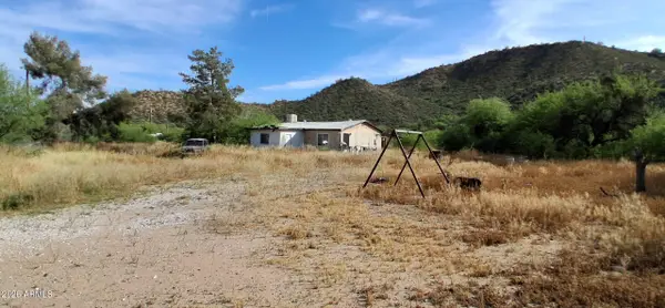 4048 S Cooley Ranch Road, Winkelman, AZ 85192