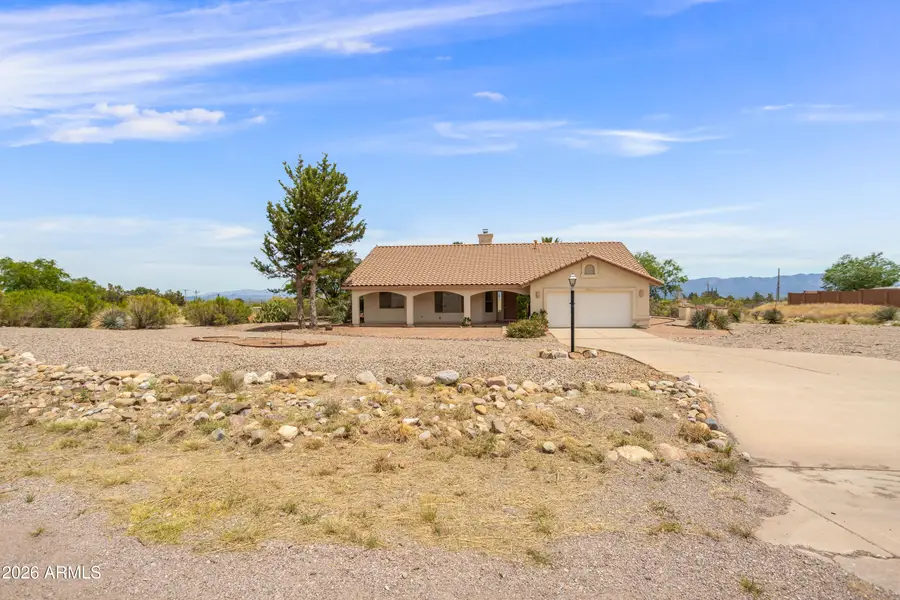 7517 S Silverstone Avenue, Hereford, AZ 85615 - #2
