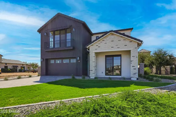 3326 S Stuart Court, Gilbert, AZ 85297