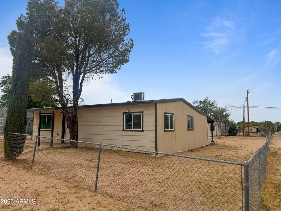 197 E Pearl Street, Benson, AZ 85602 - #2