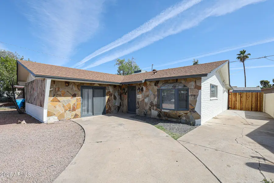 3119 W Country Gables Drive, Phoenix, AZ 85053 - #2