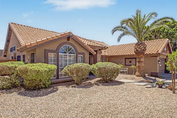 2943 E Redwood Lane, Phoenix, AZ 85048