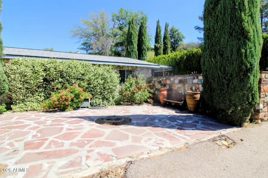 393 S Seventh Street, Globe, AZ 85501 - #3
