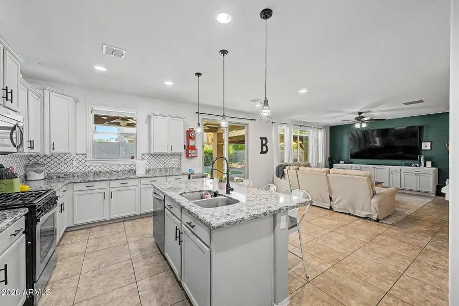 2435 W Arroyo Way, San Tan Valley, AZ 85144 - #3