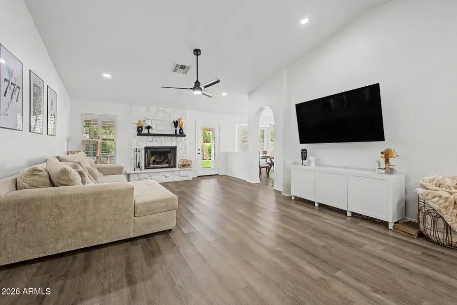 844 E Encinas Avenue, Gilbert, AZ 85234 - #2