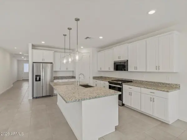 8412 W Saratoga Way, Florence, AZ 85132