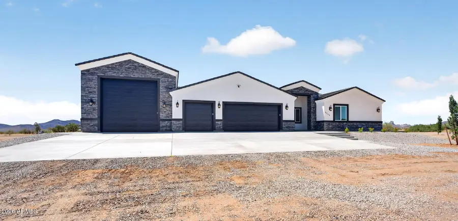3533 N Saddle Vista Road, Tonopah, AZ 85354 - #3