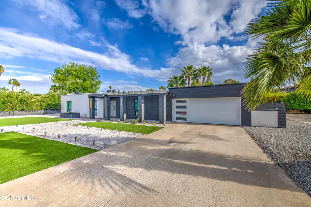 919 W Port Royale Lane, Phoenix, AZ 85023 - #1