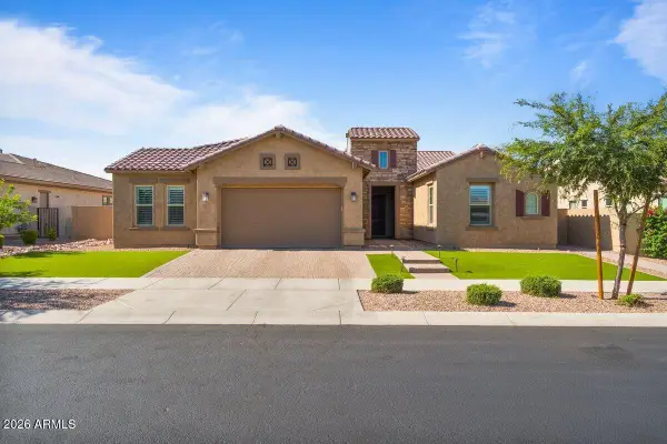 10523 E Thornton Avenue, Mesa, AZ 85212