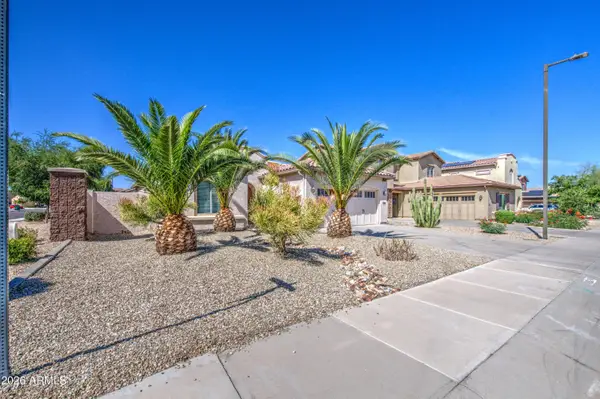 15694 W Mackenzie Drive, Goodyear, AZ 85395