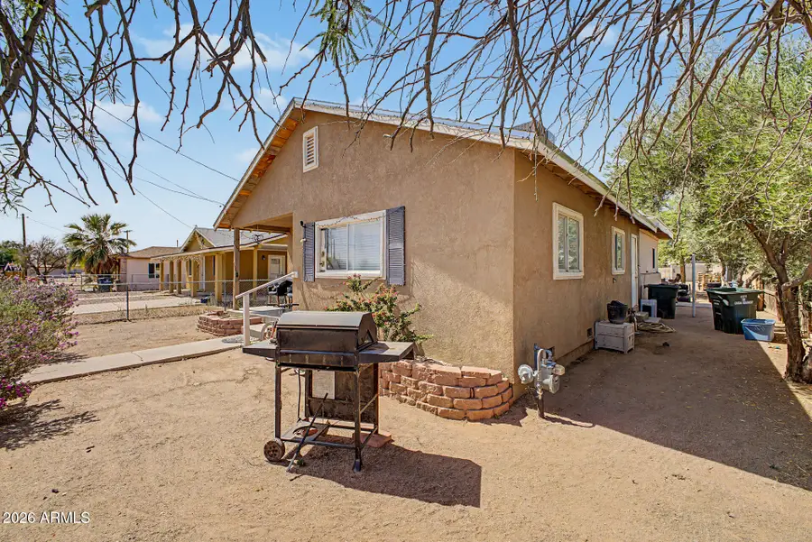 209 E 3rd Avenue, Casa Grande, AZ 85122 - #3