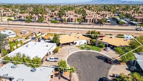 1142 N April Circle, Mesa, AZ 85203