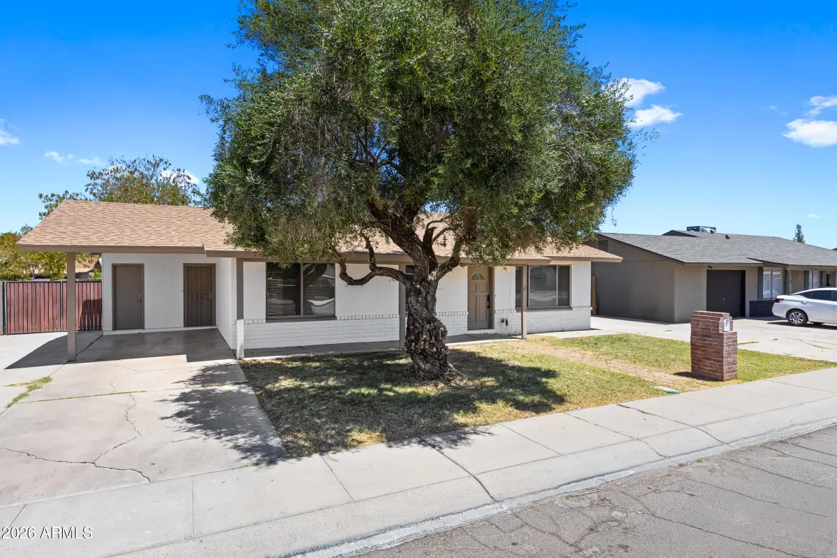 670 E Laredo Street, Chandler, AZ 85225 - #1
